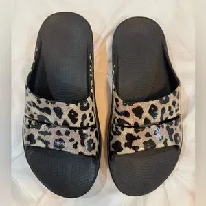 ★OOFOS★ OOAHH LUXE LEOPARD Oofos - Ooahh Slide - Luxe Cheetah – shopcardinoshoes.com
